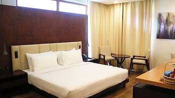 Dolores Tropicana Resort