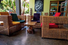 Weru Weru River Lodge