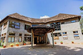 Weru Weru River Lodge