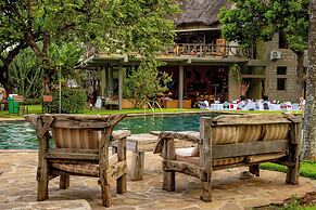 Weru Weru River Lodge