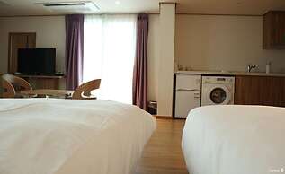 Hotel Rest Seogwipo