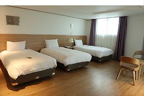 Hotel Rest Seogwipo