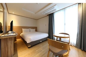 Hotel Rest Seogwipo