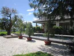 Aniise Villa Resort