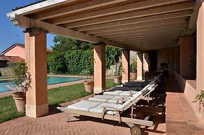 Villa Melangola
