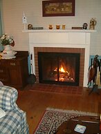 Truman Gillet House Bed & Breakfast