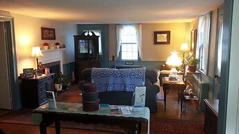 Truman Gillet House Bed & Breakfast