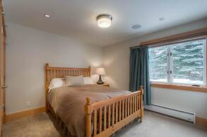 Buena Vista at Riverside 2 Bedroom Condo by Accommodations in Tellurid