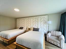 Hotel Civilia Lakeside by Civilia Golf Retreat