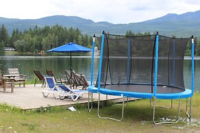 Hotel Civilia Lakeside by Civilia Golf Retreat