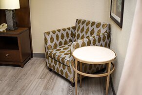 Fairway Inn & Suites
