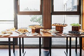 Lan Kwai Fong Garden Hotel