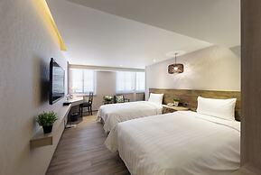 Lan Kwai Fong Garden Hotel