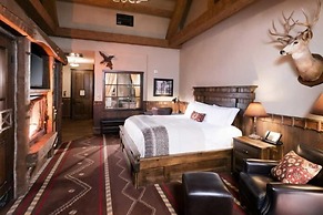 Big Cypress Lodge