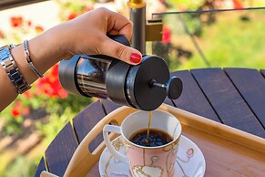 Cunda Giritlioğlu Otel Adult Only +12