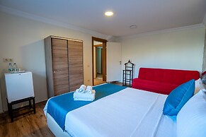 Cunda Giritlioğlu Otel Adult Only +12