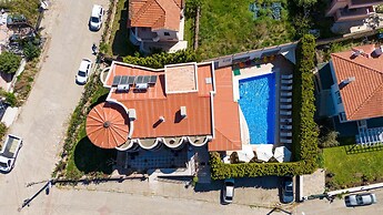 Cunda Giritlioğlu Otel Adult Only +12