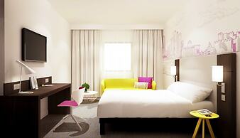 ibis styles Sharjah Hotel