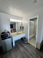 Westworld Country Inn