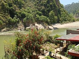 Chandresh Homestay