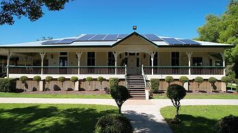 Gunabul Homestead & Golf Course