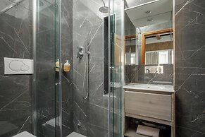 Signature Rooms by Hannah Hotels Collection