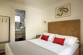 Signature Rooms by Hannah Hotels Collection