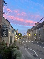 The Ilchester Arms Hotel