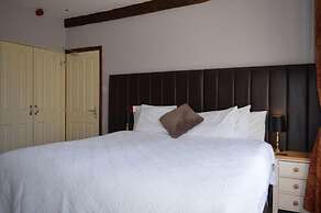 The Ilchester Arms Hotel