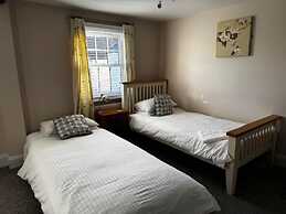 The Ilchester Arms Hotel