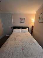 The Ilchester Arms Hotel