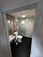 The Ilchester Arms Hotel