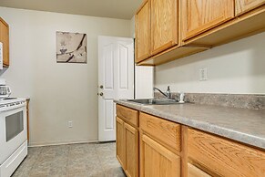 Near Oregon Caves: 2-studio Retreat w/ Game Room!