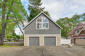 Near Oregon Caves: 2-studio Retreat w/ Game Room!