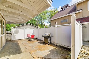 Near Oregon Caves: 2-studio Retreat w/ Game Room!