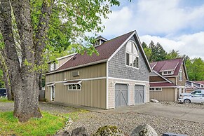 Near Oregon Caves: 2-studio Retreat w/ Game Room!