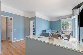Kenyon Charm - Total Sea View