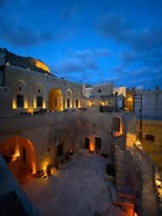 DARA KONAĞI