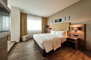 Radisson Blu Hotel, Bonn (T)