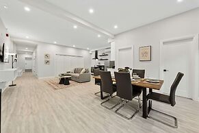Modern Basement Apartment Close to Little Italy