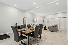 Modern Basement Apartment Close to Little Italy
