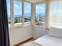 Luna Hotel