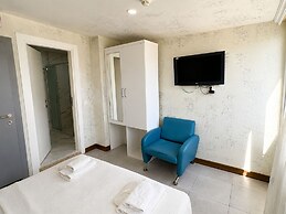 Luna Hotel