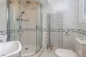 Charming 2 Bedroom Flat - Knightsbridge