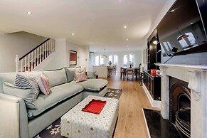 Modern 2-bedroom Flat - Angel