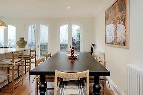 Modern 2-bedroom Flat - Angel