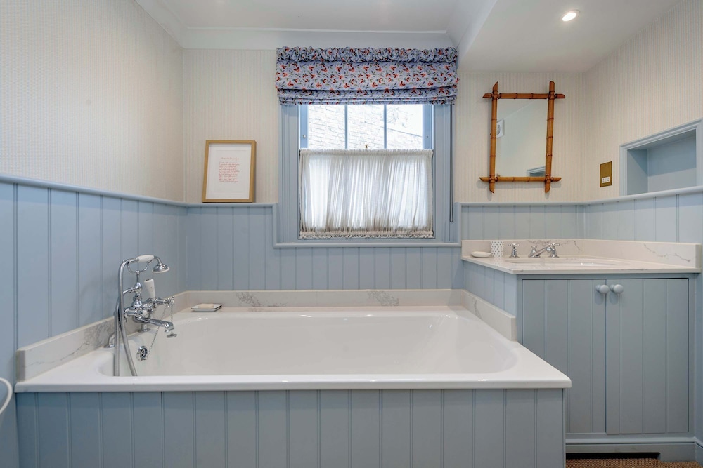 Gorgeous 3 Bedroom Flat - Pimlico