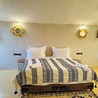 Sunbright luxury camp