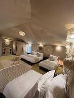 Sunbright luxury camp