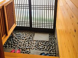 Shiki House
